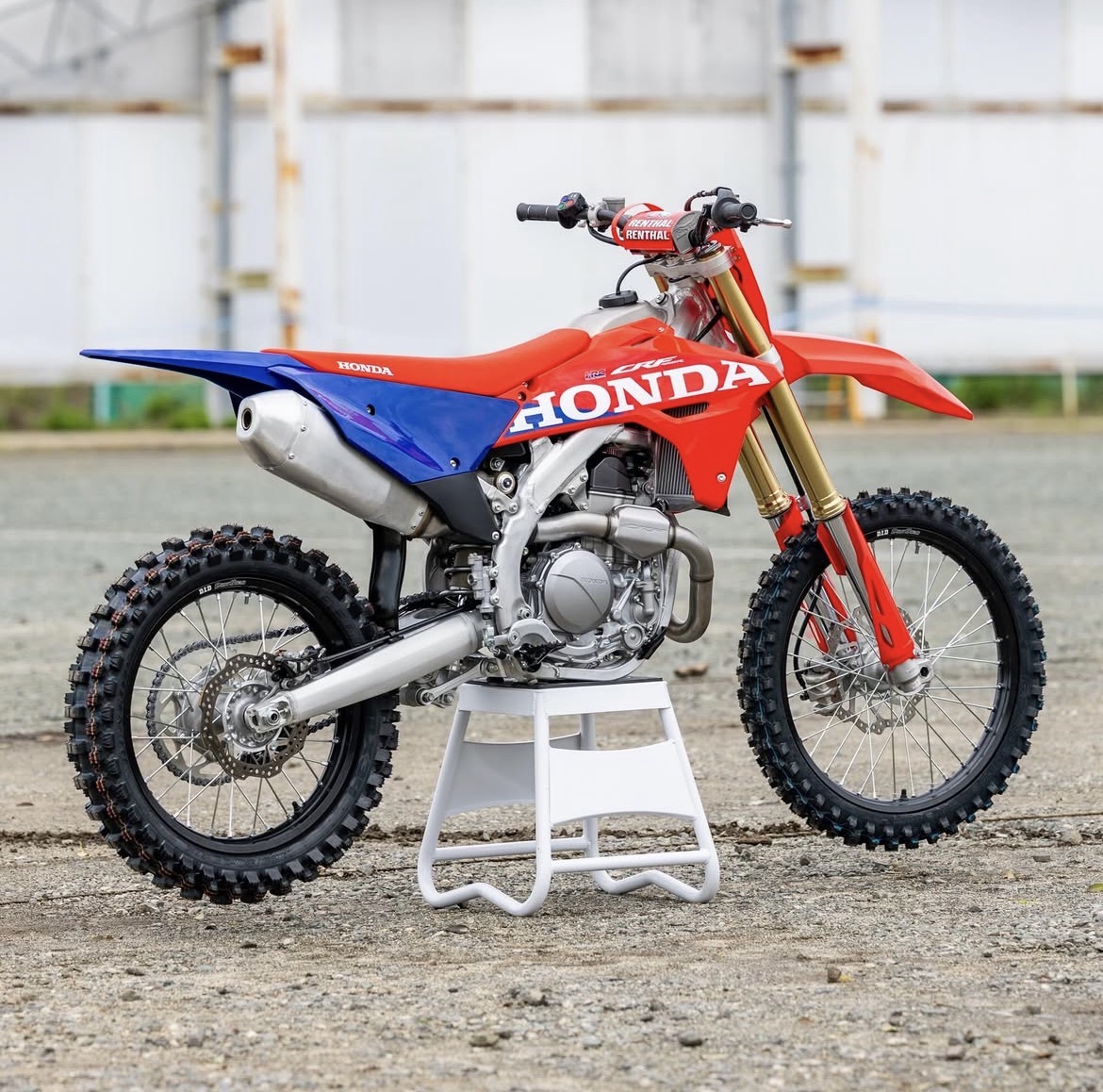 2027 Honda CRF450R — rear three-quarter